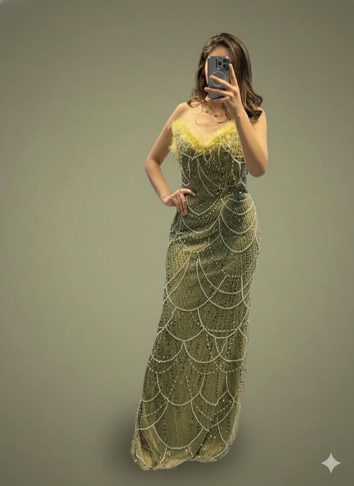 Giyen kişiye şık, göz alıcı ve sofistike bir duruş kazandıracak, yüksek detay işçiliğine sahip lüks bir ABİYEDİR. (ME1007YŞ)